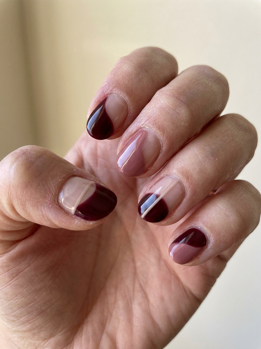 Burgundy & Pink Color Block als Nailart Herbst Ideen Inspiration 2026